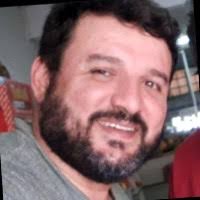 O predador e a presa (acústico). Eduardo Costa President Southern Stone Surfaces Linkedin