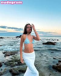 Zoe Manoek  heyitzoej Nude Leaks OnlyFans Photo 3 - Nudogram v2.1