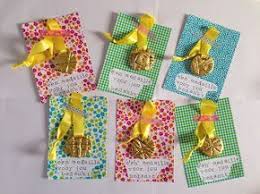 Lise Een Medaille Voor Jou Cadeautje Voor Het Einde Van Het Schooljaar Cadeautjes Bedankjes Vaderdag Knutselen
