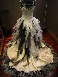Silver And Black Wedding Dress Gothic Wedding Dress Victorian Wedding Dress Unique Wedding Dress Alternative Wedding Dress In 2021 Black Wedding Dress Gothic Victorian Wedding Dress Etsy Wedding Dress
