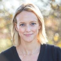 Traci Chambers's Instagram, Twitter & Facebook