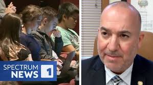 A Texas Anti-DEI Bill Would Eliminate Diversity Offices in Public  Universities