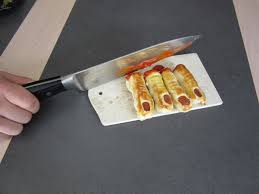 Doigts De Sorcieres En Knackis Feuilletes Pour Halloween Mes Meilleures Recettes Faciles Recette Facile Saucisse De Strasbourg Doigt De Sorciere