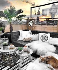 Spring Vibes Auf Dieser Wunderschonen Terrasse Kann Man Sich Nur Wohlfuhlen Stylische Sessel To Wohnung Balkon Dekoration Lounge Mobel Wohnung Balkon Garten