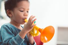 Noisy toys: dangerous for the ears?