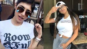 Video viral 2020 ini adalah artis tiktok miftahul husna, miftahul husna terciduk di dalam sebuah mobil bersama 6 orang cowok. 6 Fakta Artis Tiktok Miftahul Husna Mia Khalifa Nya Aceh Pernah Digerebek Di Atas Mobil Bergoyang Halaman 1 Tribun Timur