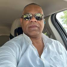 Pouw konprann pwoblèm Maes Richie Klass ak lot djaz yo fòk ou te konn jwe  football bout teren . Règ jwèt nan football bout teren an se ekip ki pèdi a  kap