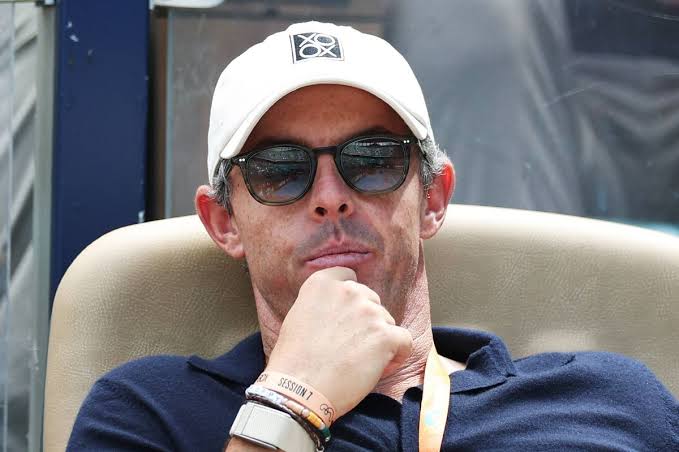 Golf latest: Rory McIlroy staring huge ban in the face as star gets rowdy  reception - The Mirror
