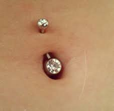 Navel Piercing 44 Ideas For 2019 Navel Piercing 44 Ideas For 2019 Belly Navel Piercing Em 2020 Piercing No Umbigo Piercings No Umbigo Piercings Corporais