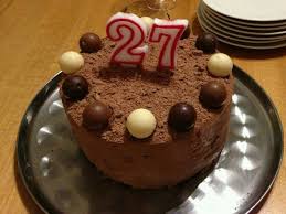 Lindt Ball And Flake Decorated Double Layer Chocolate Cake Cioccolato Torte