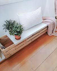 Caisses ikea meubles en caisse deco caisse en bois detournement meuble ikea caisse a vin desserte bois desserte cuisine rangement légumes meuble à fabriquer soi même. 1001 Idees Pour Detourner Une Caisse En Bois Ikea Caisse Bois Table Basse En Caisse Bibliotheque En Caisse