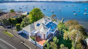 Choose a drive journey, use our itineraries for inspiration, and start making detours. Tasmania An Australian Island S Stunning Rise Mansion Global