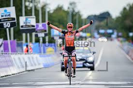 Het was destijds gebruikelijk dat uitgevers van kranten en tijdschriften wielerwedstrijden organiseerden om hun uitgaven te promoten. Ronde Van Vlaanderen Frauenrennen 2020 Frontalvision Historic And Cycling Photos