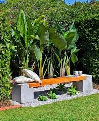 Un Banc De Jardin A Faire Soi Meme Avec Images Amenagement Jardin Banc Jardin