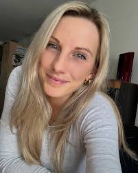 Lisa Gorham (@lisa_gorham_) • Threads, Say more