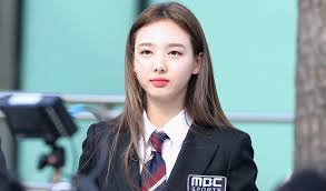 Fans Think Twice S Nayeon Looks Like A Rabbit While Eating Corn Dog Kpopmap Kpop Kdrama And Trend Stories Coverage Im na yeon is the oldest member of kpop group called twice. rabbit while eating corn dog
