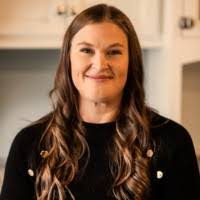 Alison Romagnoli's Instagram, Twitter & Facebook