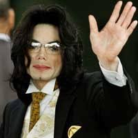 Sidang Jacko Untungkan Penduduk Lokal