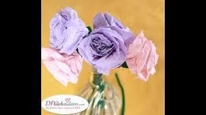 Do it yourself instructions paper rose crafts. Spielerisch Rosen Basteln Mit Krepppapier Diy Bastelideen Fur Kinder