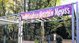Mit ausstellungen, vorträgen und führungen bietet er ein attraktives. Trfihi Parks Parks Botanischer Garten Neuss