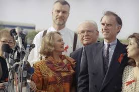 Richard Moll, 'Night Court' sitcom actor, dies at age 80