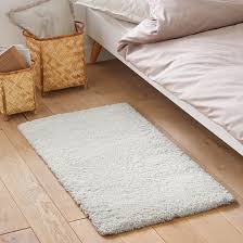 To help you along we have compiled a list of what we. Shaggy Bedside Rug La Redoute Interieurs La Redoute