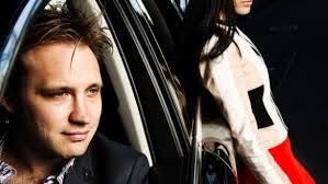 Victoria government issues $1700 fines to Uber ride-sharing drivers as  media gaffe surfaces