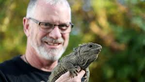 Henry the tuatara's keeper calls it a day after 52 years