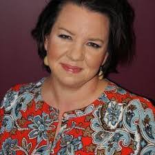 Kristin Holcomb's Instagram, Twitter & Facebook