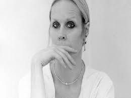 Danse : Carolyn Carlson de retour à Avignon !