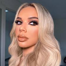 MEGA BRONZE GLAM! ON our REAL LIFE BARBIE @sabrinabarta ✨ By Renee MAIN  Product details: @billiondollarbrows Brow Pomade in Medium Brown  @napoleonperdis Sunburnt Country Eyeshadow Palette @reneetoumacosmetics  Skylar Mink Lashes @peachesmakeup Hustle