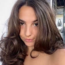 Melissa Hoekert's Instagram, Twitter & Facebook