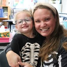 Our LIT Energy YPS Support Employee of the Week is Roxana Corona-Perez!  Roxana is amazing with our EL students at Parkland Elementary School