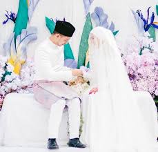 University lecturer at university malaysia pahang. Kenali Faris Khairol Anuar Cinta Agung Elfira Loy Glam Lelaki