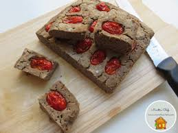 Il grano saraceno ha un caratteristico sapore rustico, con note leggermente amare …. Focaccia Vegan Di Grano Saraceno Con Pomodorini Ricetta Senza Glutine Veloce E Senza Impasto Moretto S Chefs