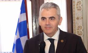 Αρχικά, η παρουσιάστρια μίλησε για την απώλεια των κιλών της, αποκαλύπτοντας ότι έχει χάσει εννέα. Sthri3h Sthn Sofia Mpekatwroy Apo Maria Syreggela Ma3 Xarakopoylo Defence Point Gr