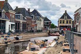 It had a population of around 5529 in january 2017. Kollum Wallenproject Wordt 350 000 Euro Duurder Waldnet