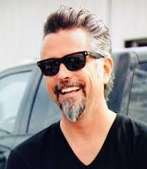 Michael Vidot's Instagram, Twitter & Facebook