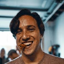 Bobby Whitford's Instagram, Twitter & Facebook