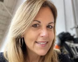 Debbie Posner's Instagram, Twitter & Facebook