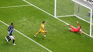 Les bleus de didier deschamps entament leur mondial face à l'australie. Direct Coupe Du Monde 2018 Les Bleus Se Sortent Tant Bien Que Mal Du Piege Australien 2 1 Revivez Le Match Minute Par Minute