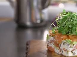 Millefeuille Au Saumon Fume Appetizer Recipes Recipes Food