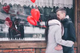Apalagi bisa merayakan kebersamaan dalam sebuah acara anniversary. Kata Ucapan Happy Anniversary Romantis Menyentuh Hati Indozone Id