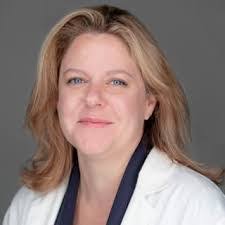 Amanda Mealer's Instagram, Twitter & Facebook