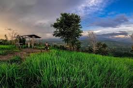 Tips destinasi terbaik di negeri melaka beserta harga tiket, lokasi jika anda ingin tahu dimana sebenarnya destinasi tumpuan di negeri bersejarah ini, kami telah menyusun senarai 85 tempat menarik di melaka agar. Bukit Bendera Dambai Papar Tempat Menarik Di Sabah Facebook