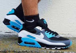 The now iconic nike max air technology has continued to evolve and captivate the sneaker community. Nike Air Max 90 Laser Blue Ct0693 001 Sneakernews Com