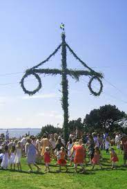 I made this with you in mind. Midsommar Midsummer Semiswede