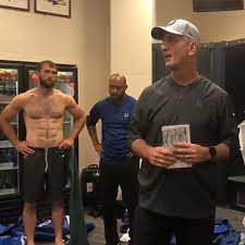 Andrew Luck Has Crazy Abs In Colts Locker Room Video