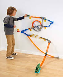 Unfortunately, the right pieces are difficult to come by if they are lost or need to be r… Hot Wheels Wall Tracks Starter Set Amazon Co Uk Toys Games