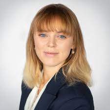 Claire Fifield's Instagram, Twitter & Facebook